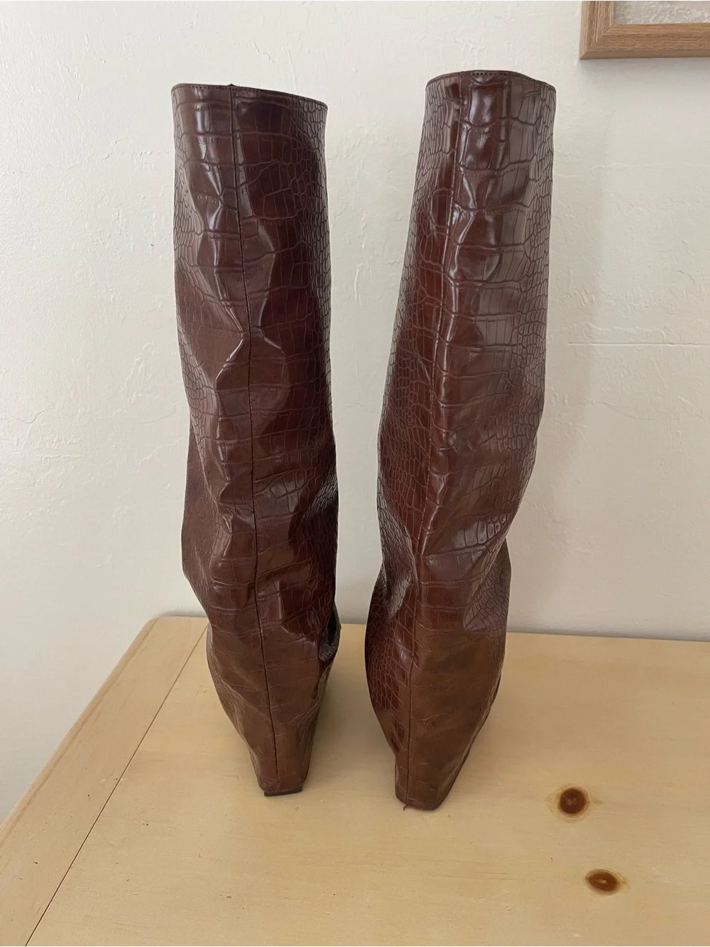 Women's Brown Croc-Embossed Pointed-Toe fold over Knee Boots size 7 fall